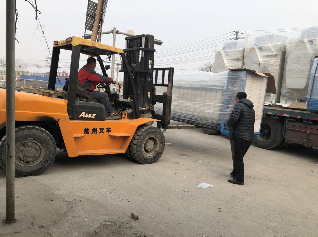 保定洗衣廠洗衣房設備昨日送貨完畢